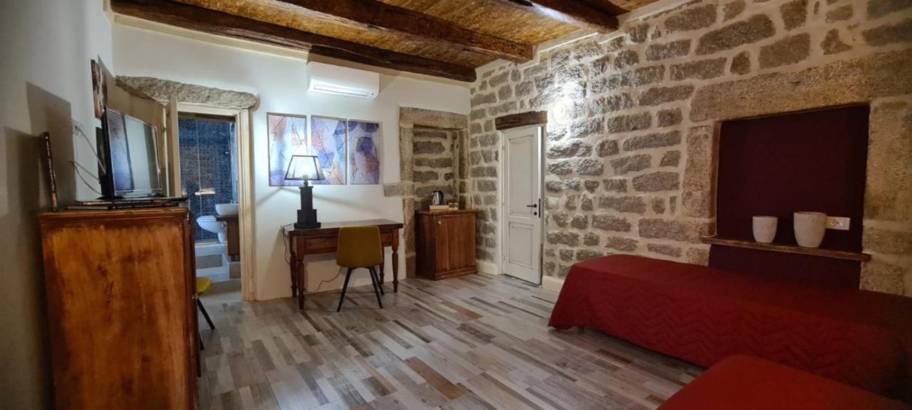 Kabula Bed and Breakfast Όλμπια Εξωτερικό φωτογραφία